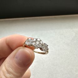 14K Gold Diamond Cluster Engagement Ring (Size 5.25)