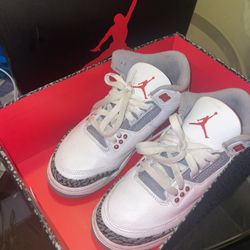 Retro Jordan  3 Mid Fire 
