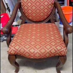 Haverty’s Oval Back Side Arm Chair