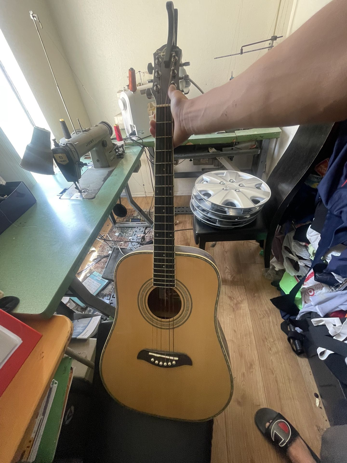 GUITAR