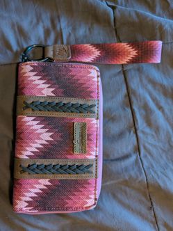 Wrangler large wallet with wristlet