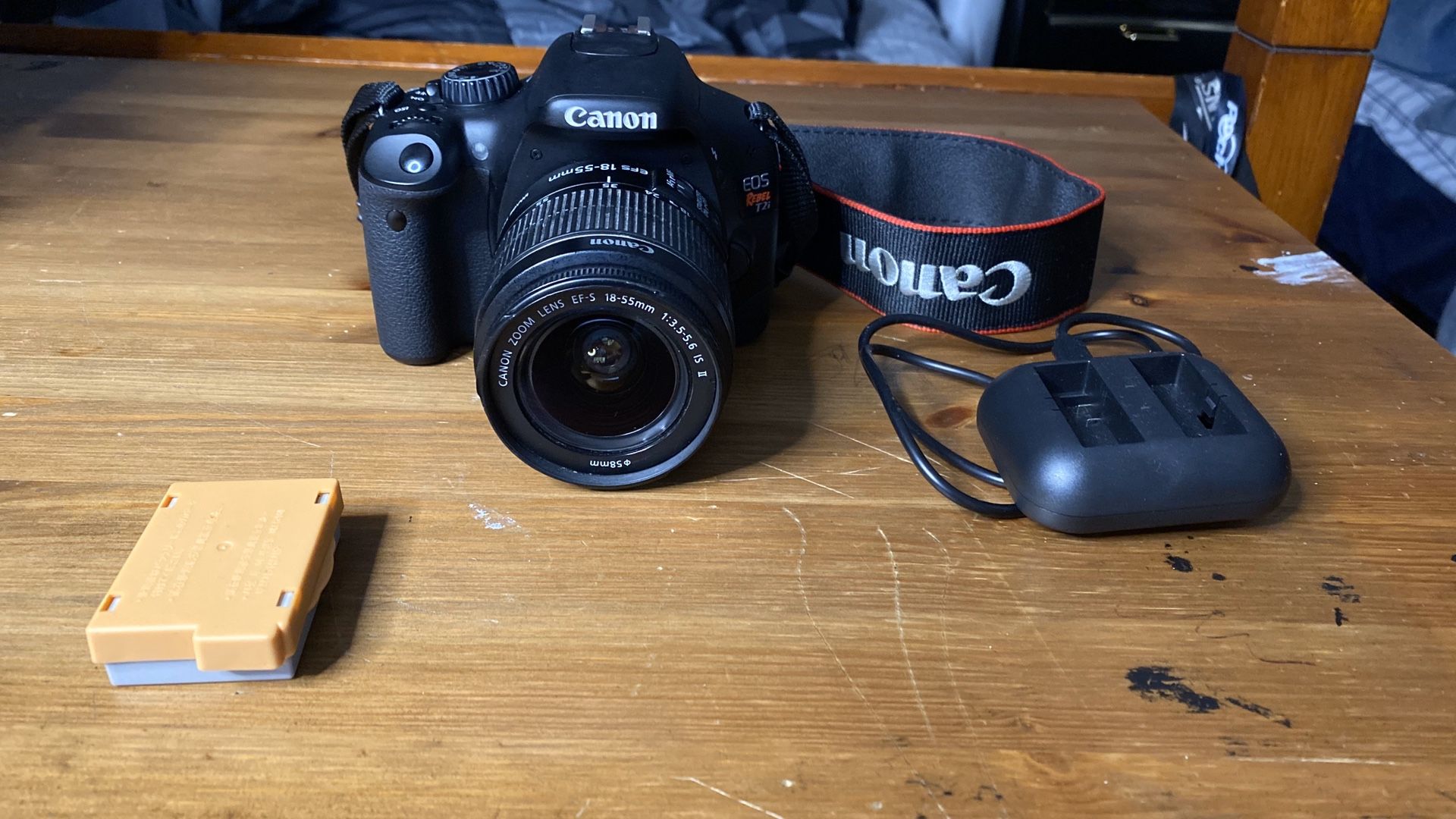 Canon Rebel T2i w/o memory card