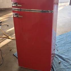 Fridge