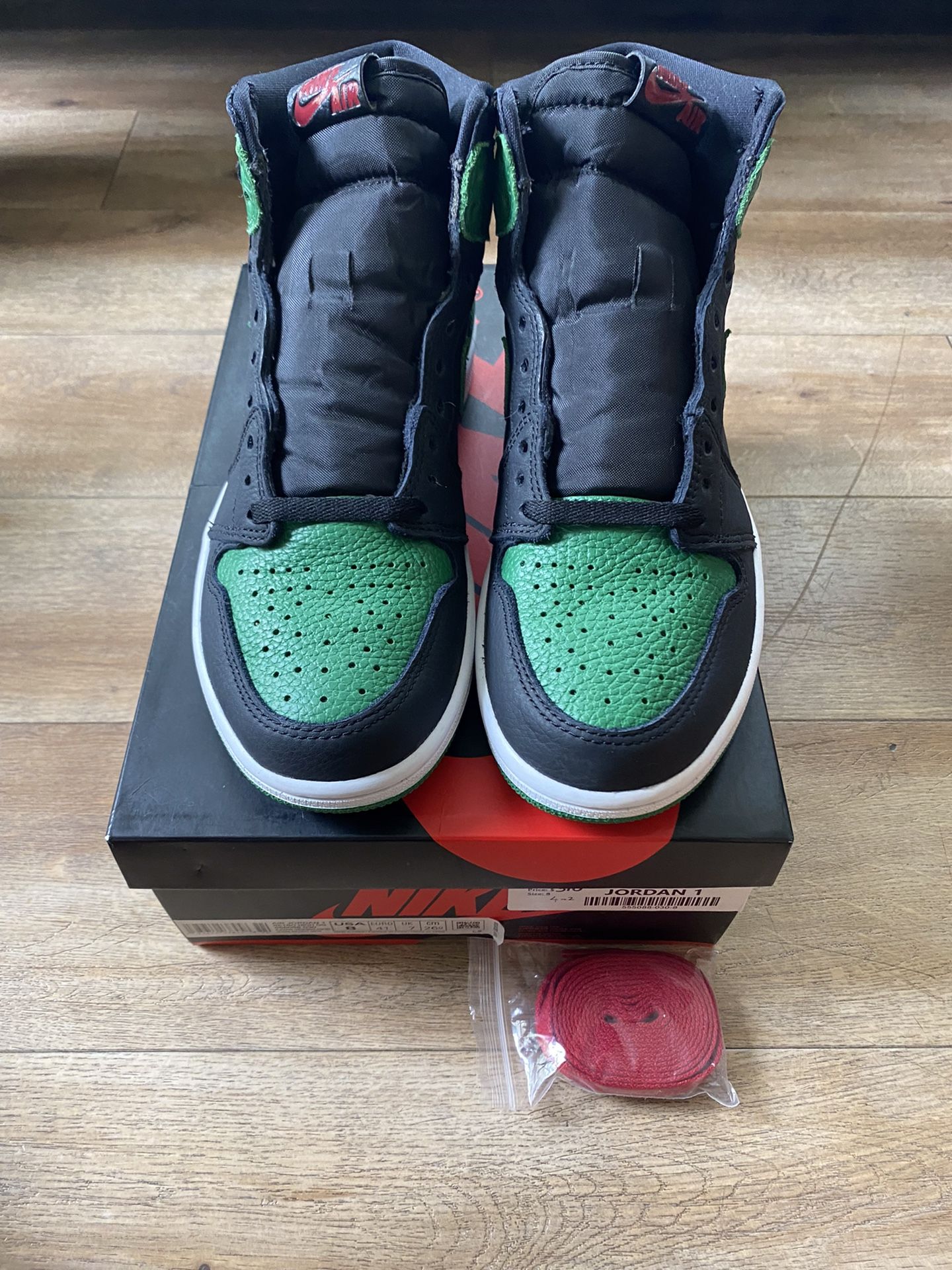 Jordan 1 Pine Green 2.0 Size 8