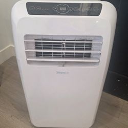 SereneLife Small Air Conditioner Portable 12,000 BTU with Built-in Dehumidifier 