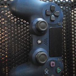 new ps4 controller