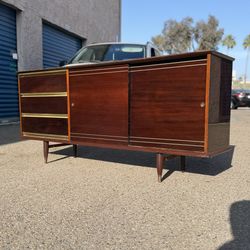 Beautiful Vintage Mid Century Modern Credenza or Dresser - Edmund Spence Style 