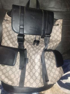 Authentic Gucci GG Supreme Backpack
