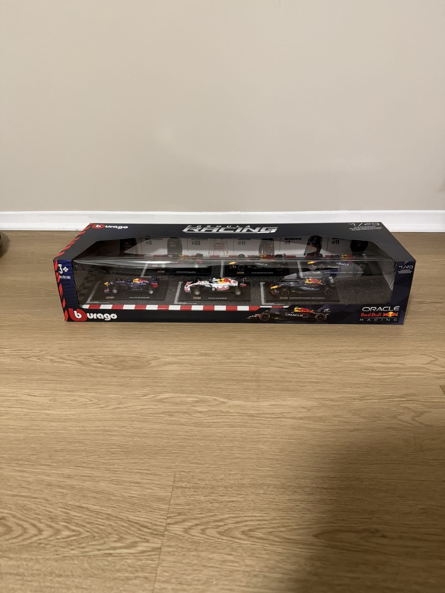 1:43 Formula 1 Red Bull Racing Die-cast Model 6-Pack