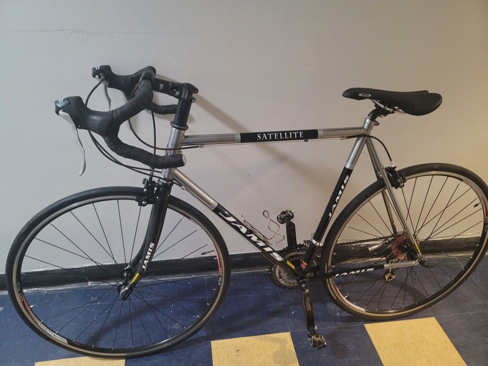 Jamis Satellite Road Bicycle Mint 62 Cm Frame for Sale in