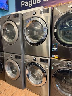 LG Washer and Dryer Gas Set Stackable