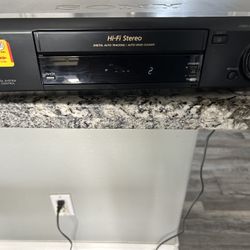 Vintage SONY VCR VHS player  SLV-775HF. Turns On.  Parts Only