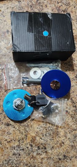 Universal Hood Lock Pins W/ Keys