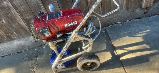 Titan 1040 Airless Paint Sprayer