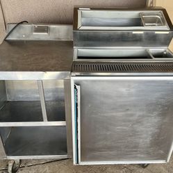 Fridge With Station Work And Shelves 