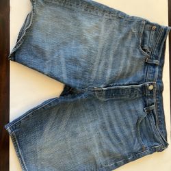 Levi’s men Jean shorts button butterfly size 34