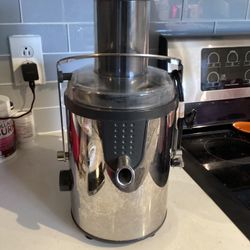 Bella High-Powered Juicer