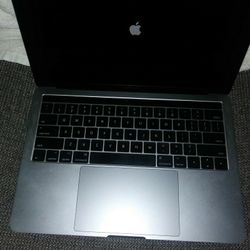 Macbook Pro 13" (2017)-intel i7-16GB-512GB