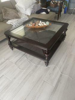 Coffee Table Tommy Bahama Kingston Collection 