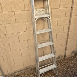 Step Ladder