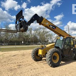 2018 Caterpillar TL943D Telehandler 