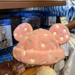 Tokyo Disneyland Exclusive Valentines Day Sherpa Hat with Hearts!