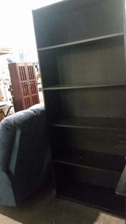 Brand new assembled 5 shelf book shelf