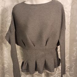 Gracia Sweater Size Large