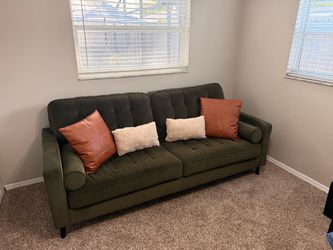 “Reveon Lakes Sofa”
