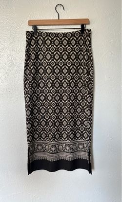 Petite Sophisticate Vintage Black &  beige geometric floral print skirtsize small