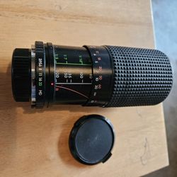 35 mm Sports Lense 80 to 200.