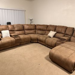 Large Reclining Sectional Couch