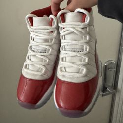 Jordan 11 Cherry 4.5y