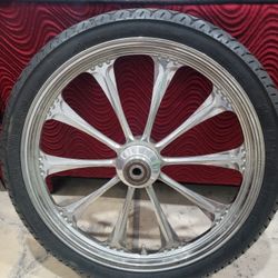 Harley Davidson Chrome Ultra Classic-Limited-Wheels-Wizard

New Tire 