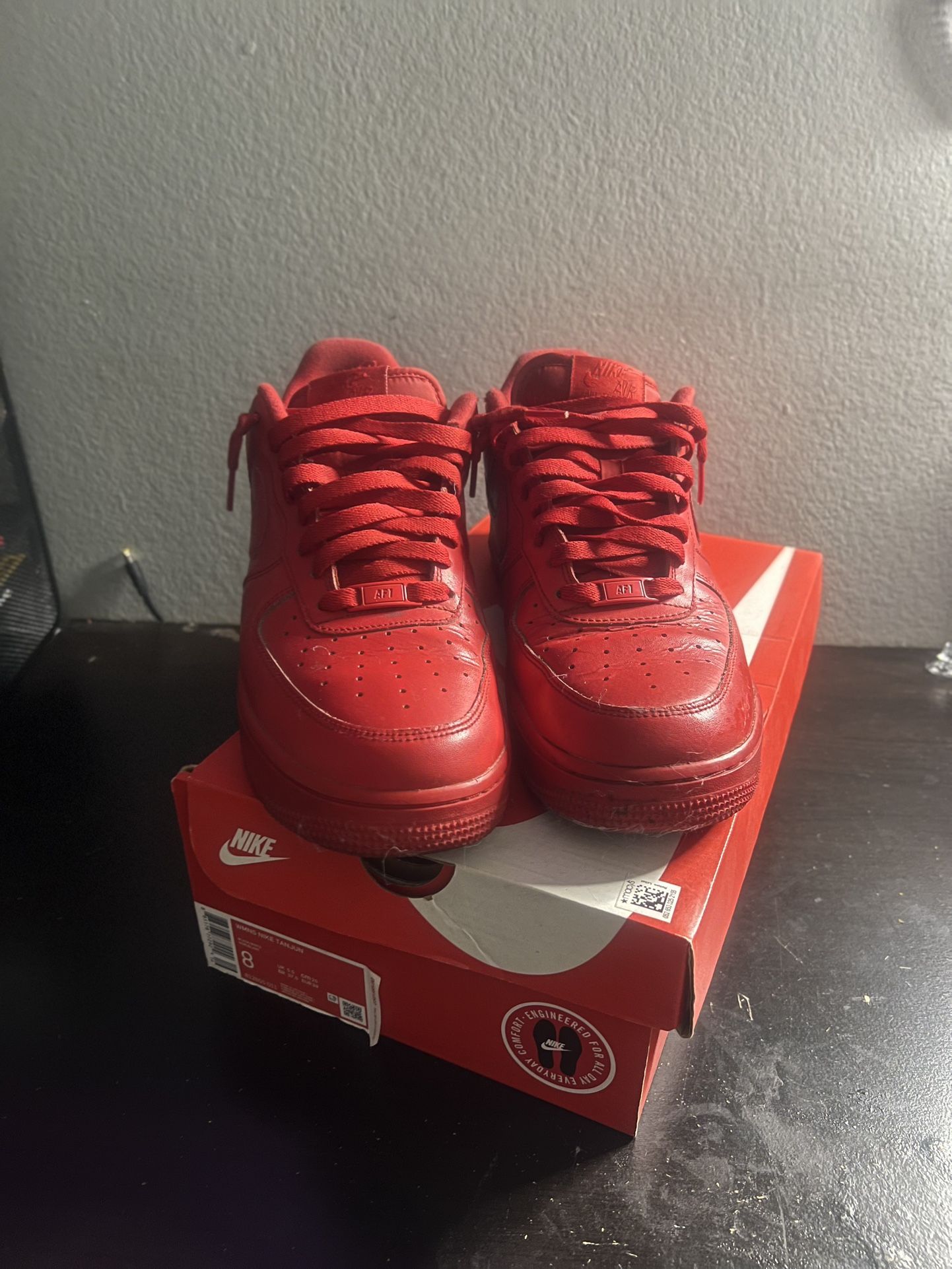 Nike Air Force 1 Low “Triple Red”