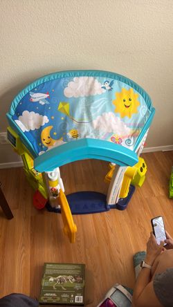 Baby Activity Play Yard with Fabric Panel fisher price