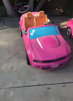 2 seater Pink Mustang