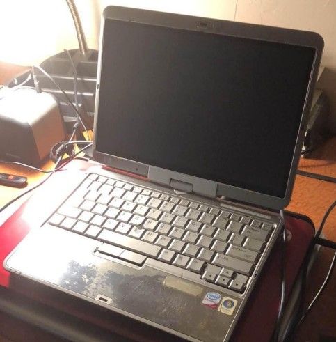 TOUCH SCREEN LAPTOP
