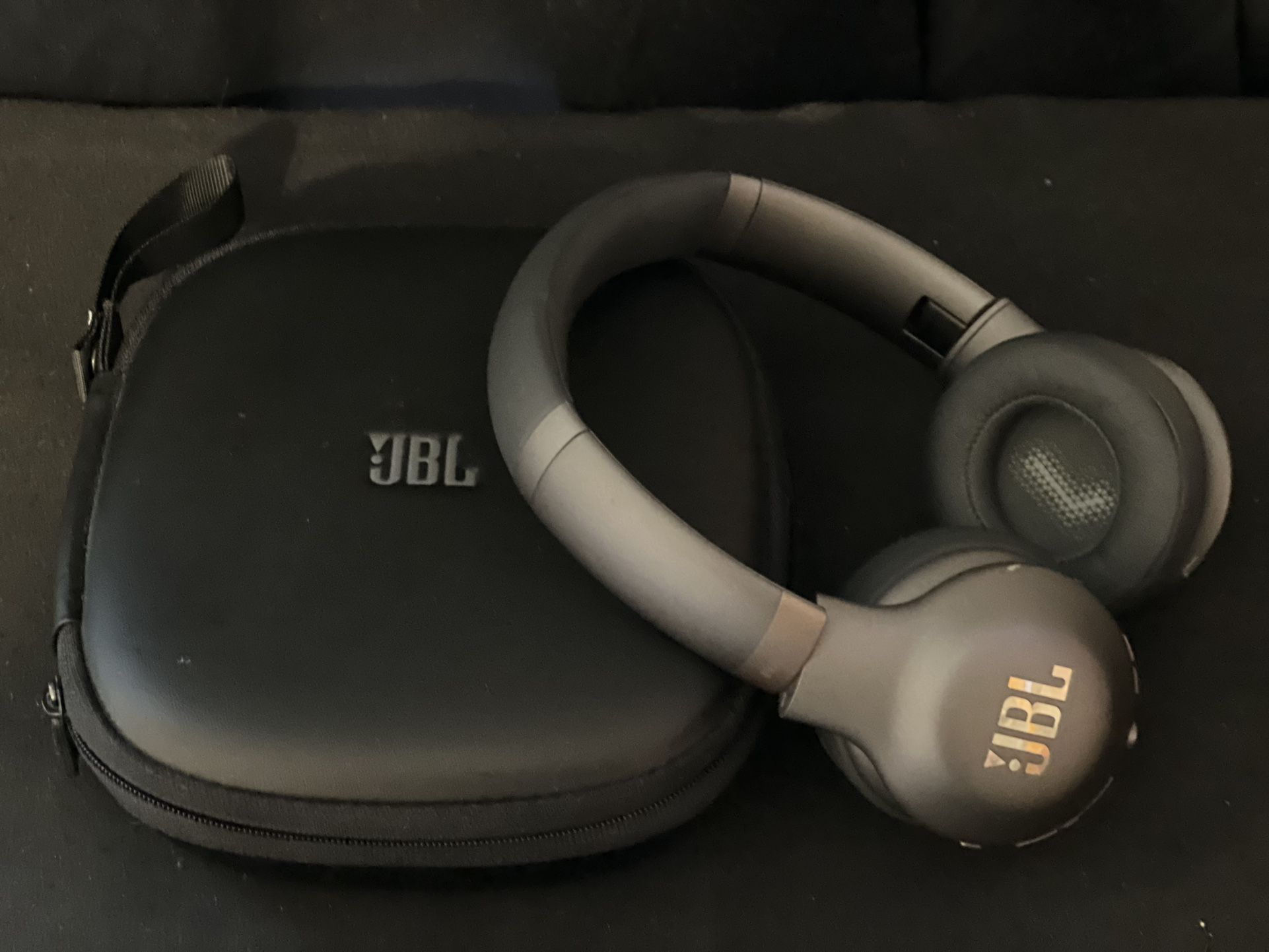 JBL 460NC Wireless Headphones