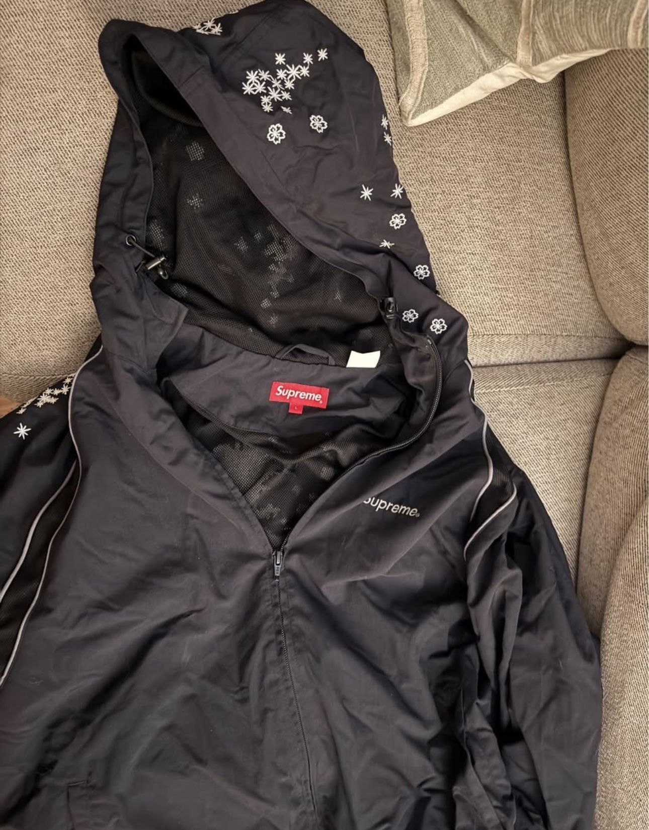 Authentic Supreme AOI Glow In The Dark Track Jacket Black Men’s Size L Large SS22
