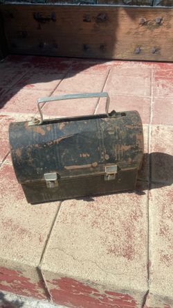 Vintage Lunch Box/tool Box.