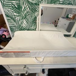 Changing Pad Like New Baby Nursery Diaper