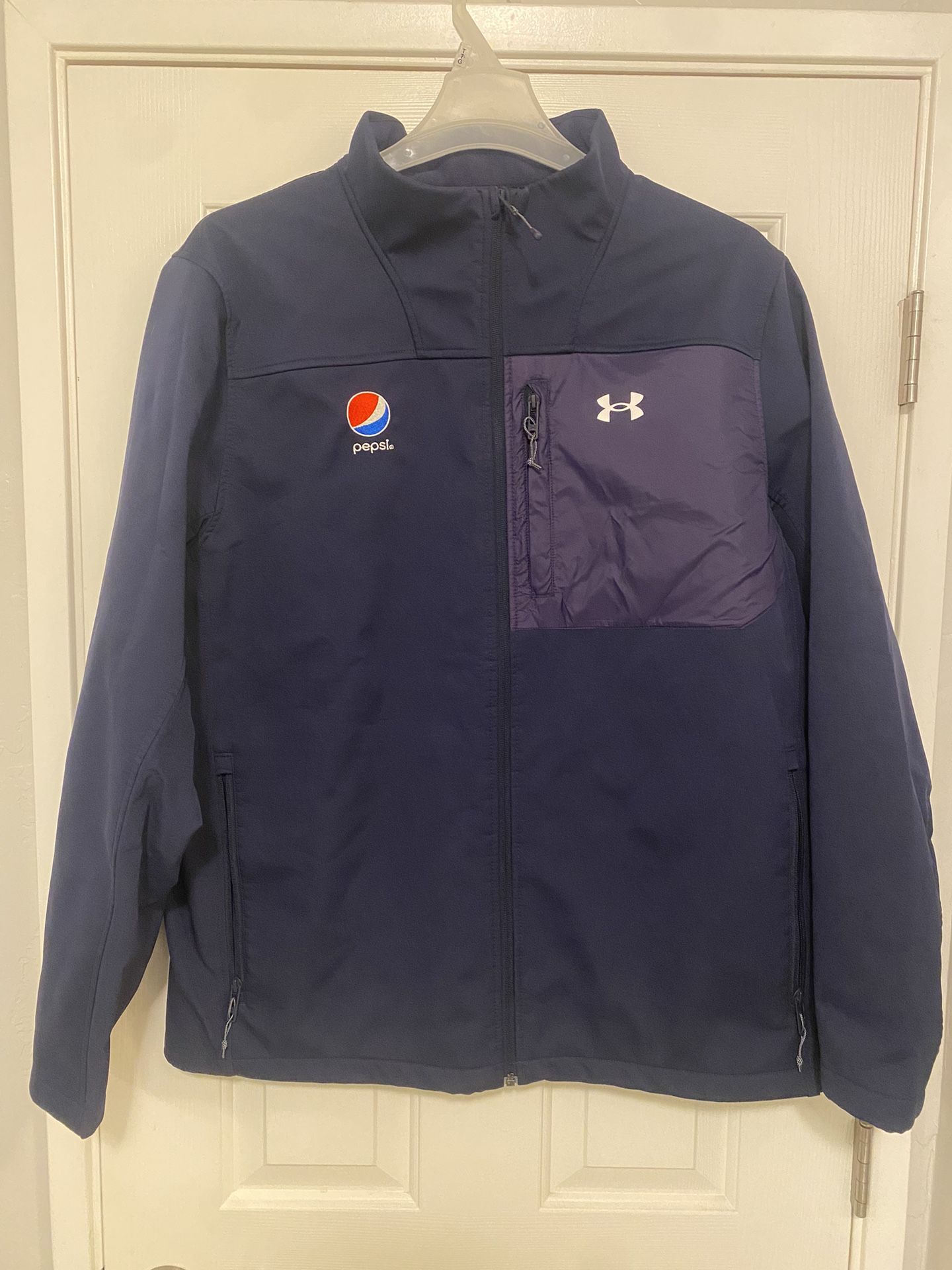 Under Armour XXL Pepsi Warm Coat