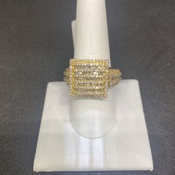 10KT Gold Diamond Ring