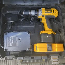 Dewalt Drill Set 