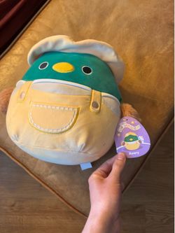 Squishmallow Avery