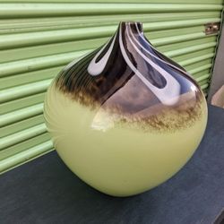 Glass Decorative Vase 