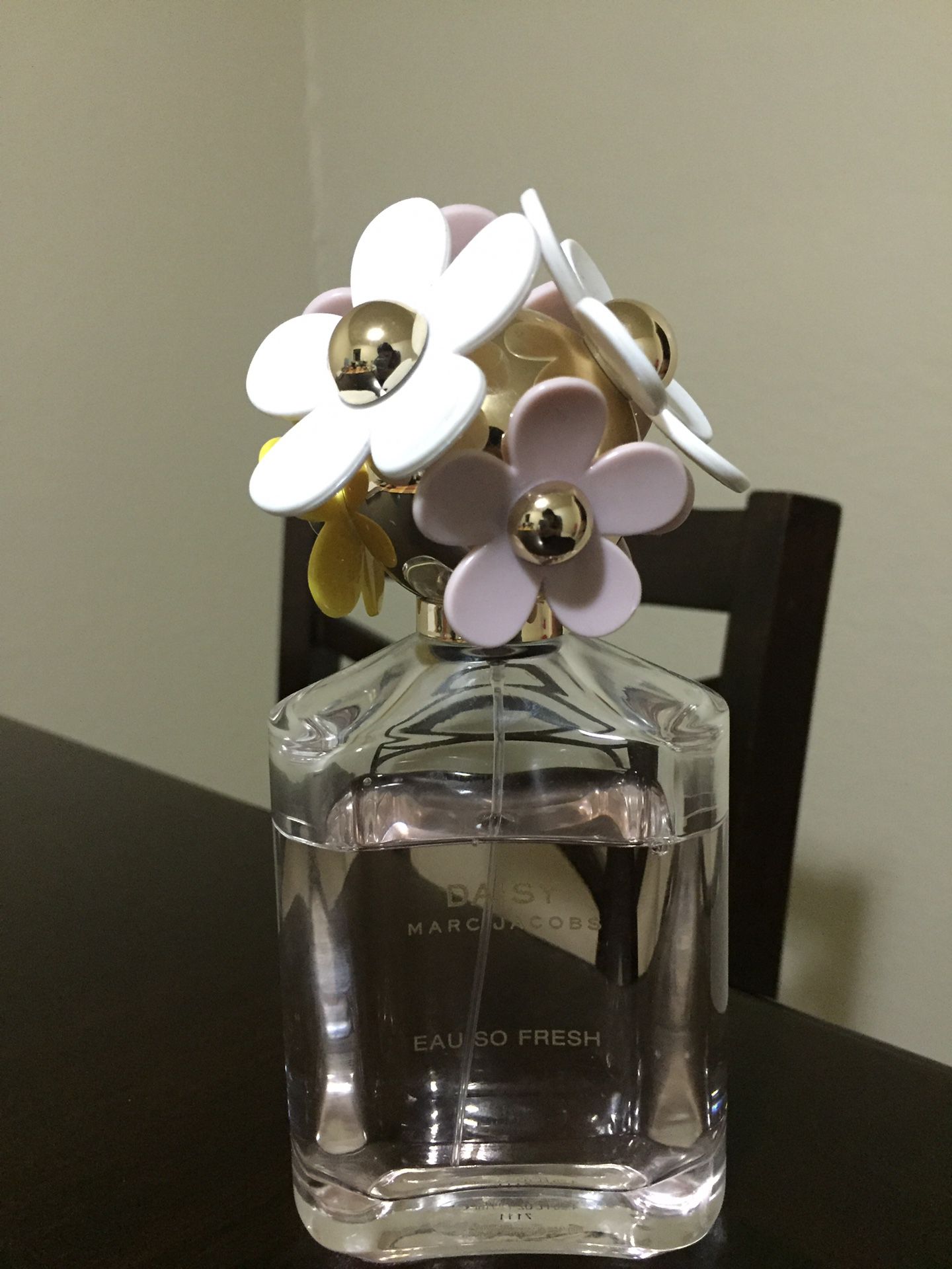 Daisy Marc Jacobs perfume for women pink flowers 4.25 fl oz