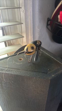 Vintage old heddon crawler  fishing lure