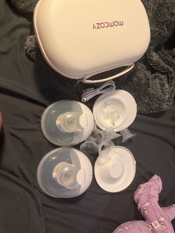 Momcozy Wearable Breast Pump Set